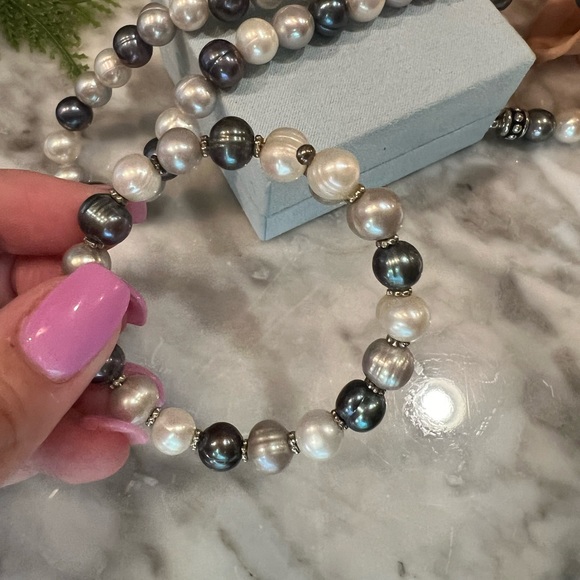 Vintage Handmade genuine Pearl bracelet. Black and white Pearls wrap bracelet - Picture 8 of 8